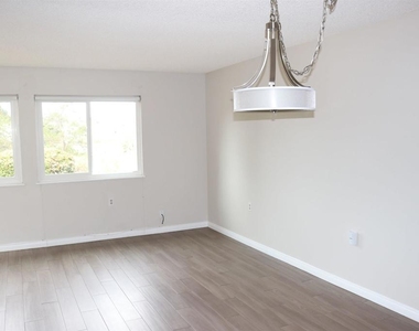 16734 Meandro Court - Photo Thumbnail 4