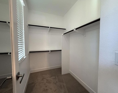 4028 Freestone Place - Photo Thumbnail 13