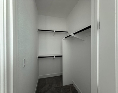 4028 Freestone Place - Photo Thumbnail 19