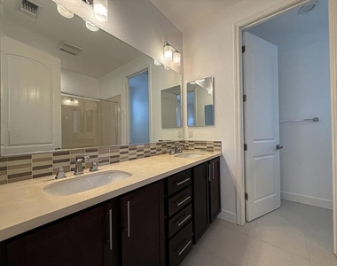 4028 Freestone Place - Photo Thumbnail 11