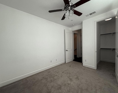 4028 Freestone Place - Photo Thumbnail 20