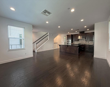 4028 Freestone Place - Photo Thumbnail 2