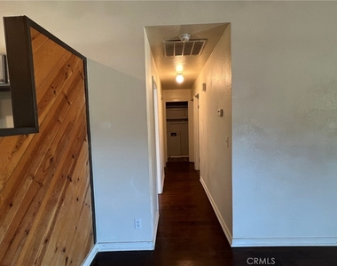 19783 Oak Flat - Photo Thumbnail 3