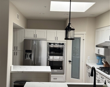 2600 Newport Blv - Photo Thumbnail 10