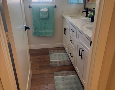 2600 Newport Blv - Photo Thumbnail 12