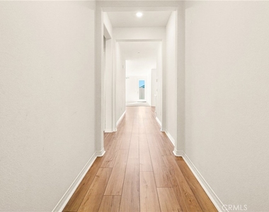 29752 Wolf Glen Court - Photo Thumbnail 2