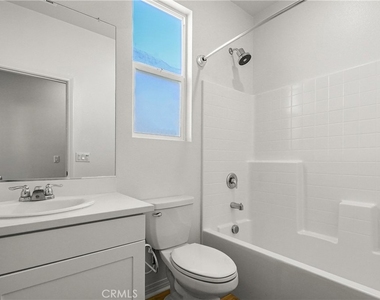 29752 Wolf Glen Court - Photo Thumbnail 6