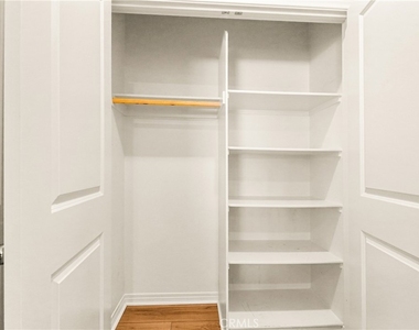 29752 Wolf Glen Court - Photo Thumbnail 13