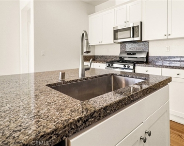 29752 Wolf Glen Court - Photo Thumbnail 12