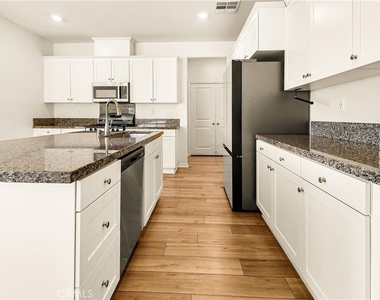 29752 Wolf Glen Court - Photo Thumbnail 11