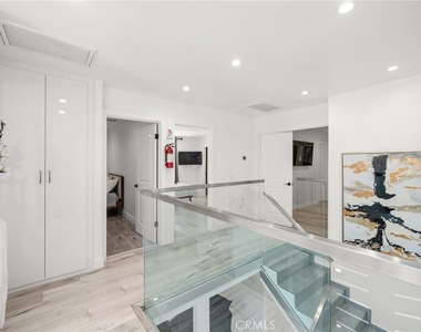 4630 Cedros Avenue - Photo Thumbnail 32