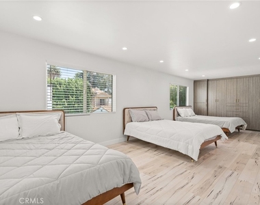 4630 Cedros Avenue - Photo Thumbnail 34