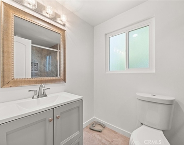 4630 Cedros Avenue - Photo Thumbnail 46