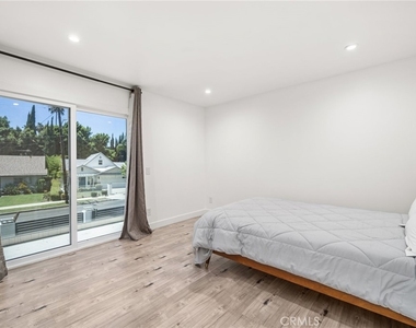 4630 Cedros Avenue - Photo Thumbnail 29