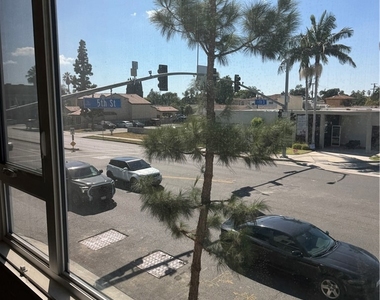 10742 Paramount - Photo Thumbnail 19
