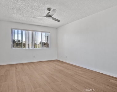 647 Orange Grove - Photo Thumbnail 14