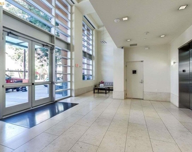 585 9th St - Photo Thumbnail 1
