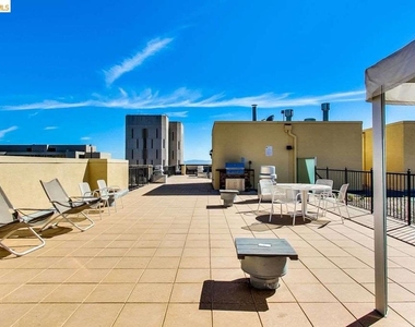 585 9th St - Photo Thumbnail 13