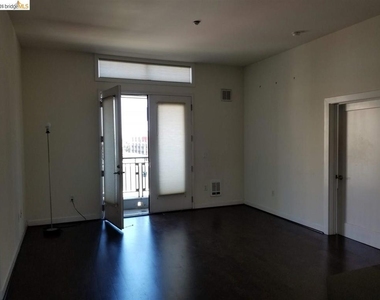 585 9th St - Photo Thumbnail 15