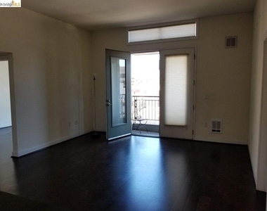 585 9th St - Photo Thumbnail 17