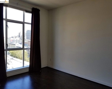 585 9th St - Photo Thumbnail 23