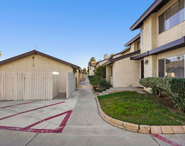 1185 Mohave Drive - Photo Thumbnail 3