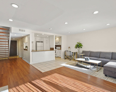 1185 Mohave Drive - Photo Thumbnail 6