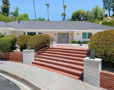 4405 Estrondo Drive - Photo Thumbnail 40