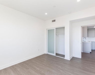 843 Wilcox Avenue - Photo Thumbnail 7