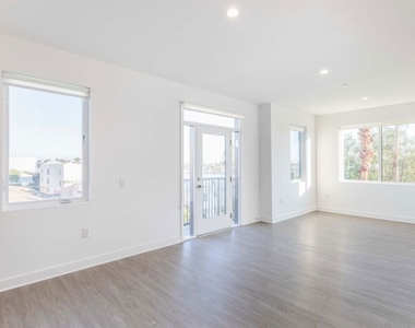 843 Wilcox Avenue - Photo Thumbnail 1
