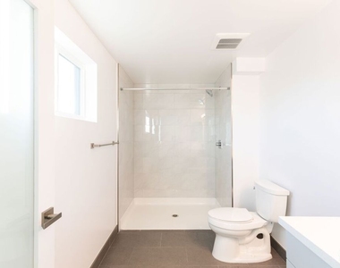 843 Wilcox Avenue - Photo Thumbnail 10