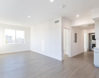 843 Wilcox Avenue - Photo Thumbnail 2