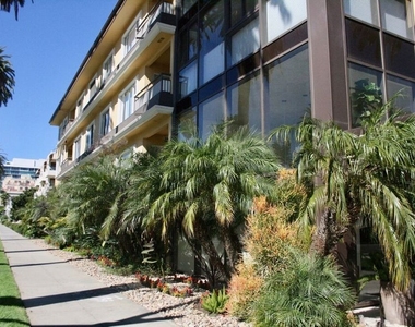 757 Ocean Avenue - Photo Thumbnail 13
