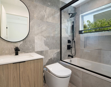 1236 N Fairfax Avenue - Photo Thumbnail 28