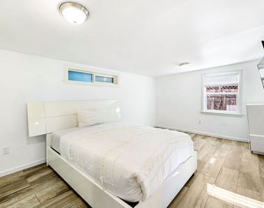 14516 Otsego Street - Photo Thumbnail 39