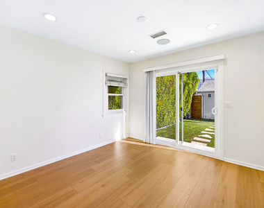 14516 Otsego Street - Photo Thumbnail 30