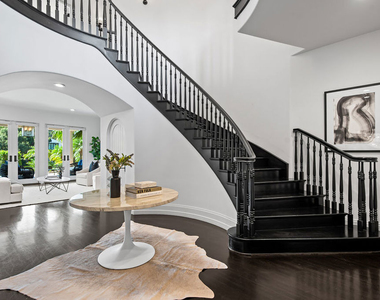 9928 Toluca Lake Avenue - Photo Thumbnail 2