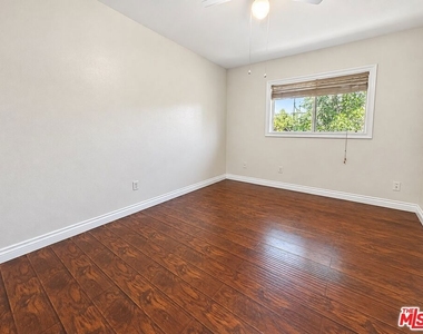 11735 Valley View Avenue - Photo Thumbnail 13