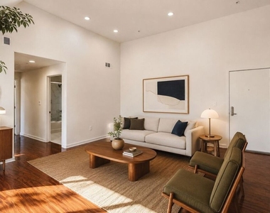 12132 Hart Street - Photo Thumbnail 2