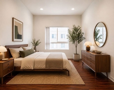 12132 Hart Street - Photo Thumbnail 13
