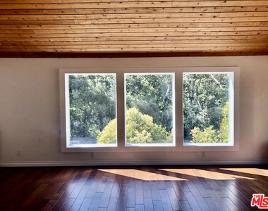 708 Thornhill Road - Photo Thumbnail 10