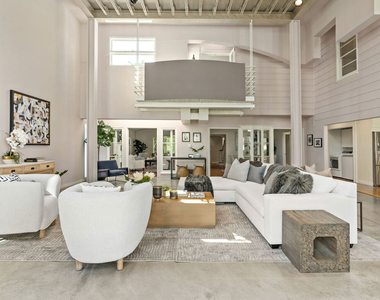 620 N Cherokee Avenue - Photo Thumbnail 8