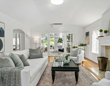 620 N Cherokee Avenue - Photo Thumbnail 3