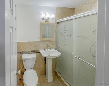902 Taft Ave - Photo Thumbnail 14