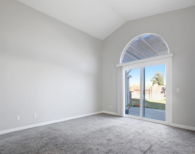 39766 Del Val Dr - Photo Thumbnail 17
