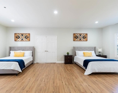 1696 Gil Way - Photo Thumbnail 12
