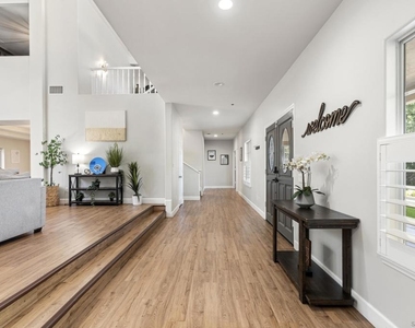1696 Gil Way - Photo Thumbnail 4