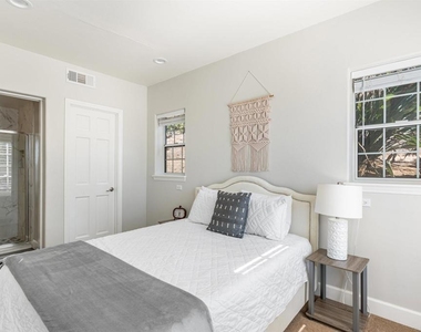 1696 Gil Way - Photo Thumbnail 33