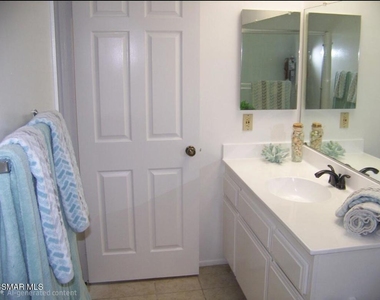 31005 Lexington Way - Photo Thumbnail 13