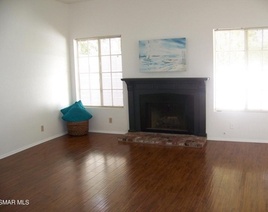 31005 Lexington Way - Photo Thumbnail 6